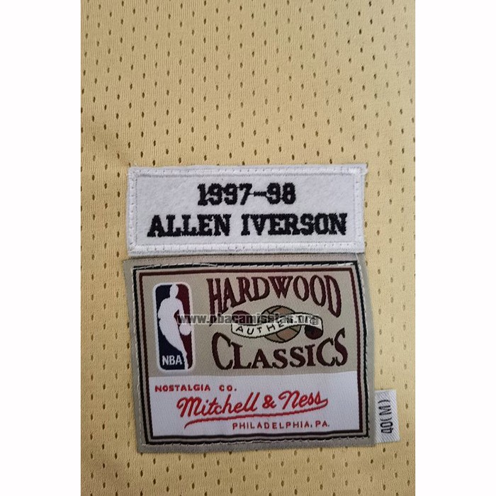 Camiseta Philadelphia 76ers Allen Iverson NO 3 Mitchell & Ness 1997-98 Oro